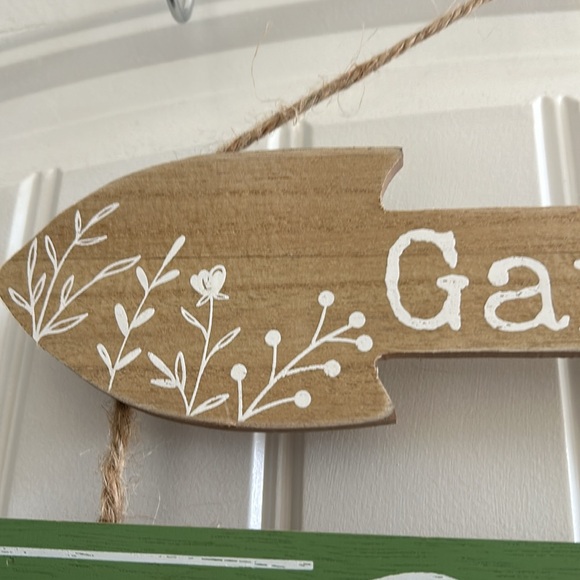 Garden Rules Hanging Sign - Picture 2 of 8